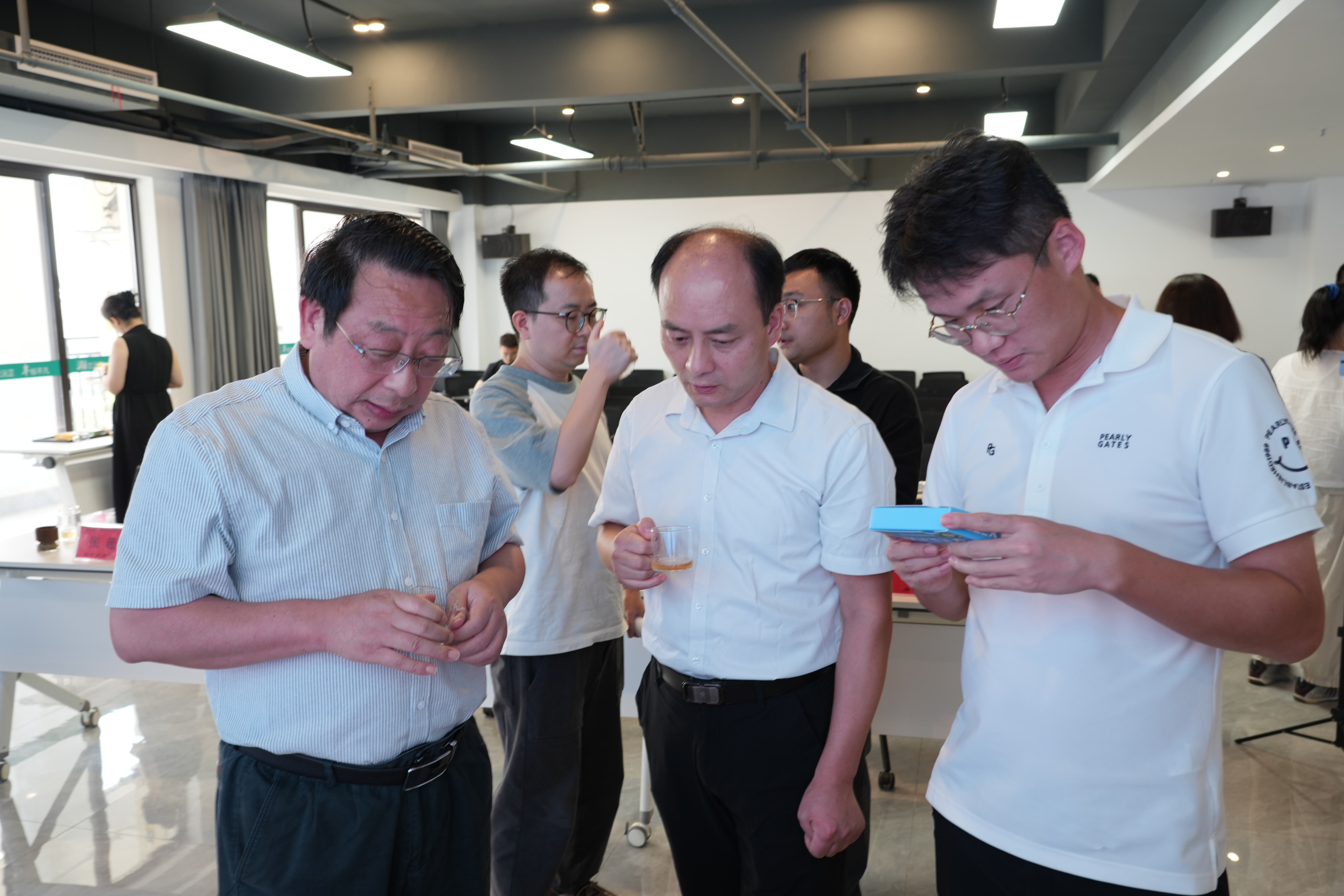 7月31日品茶2(1).jpg